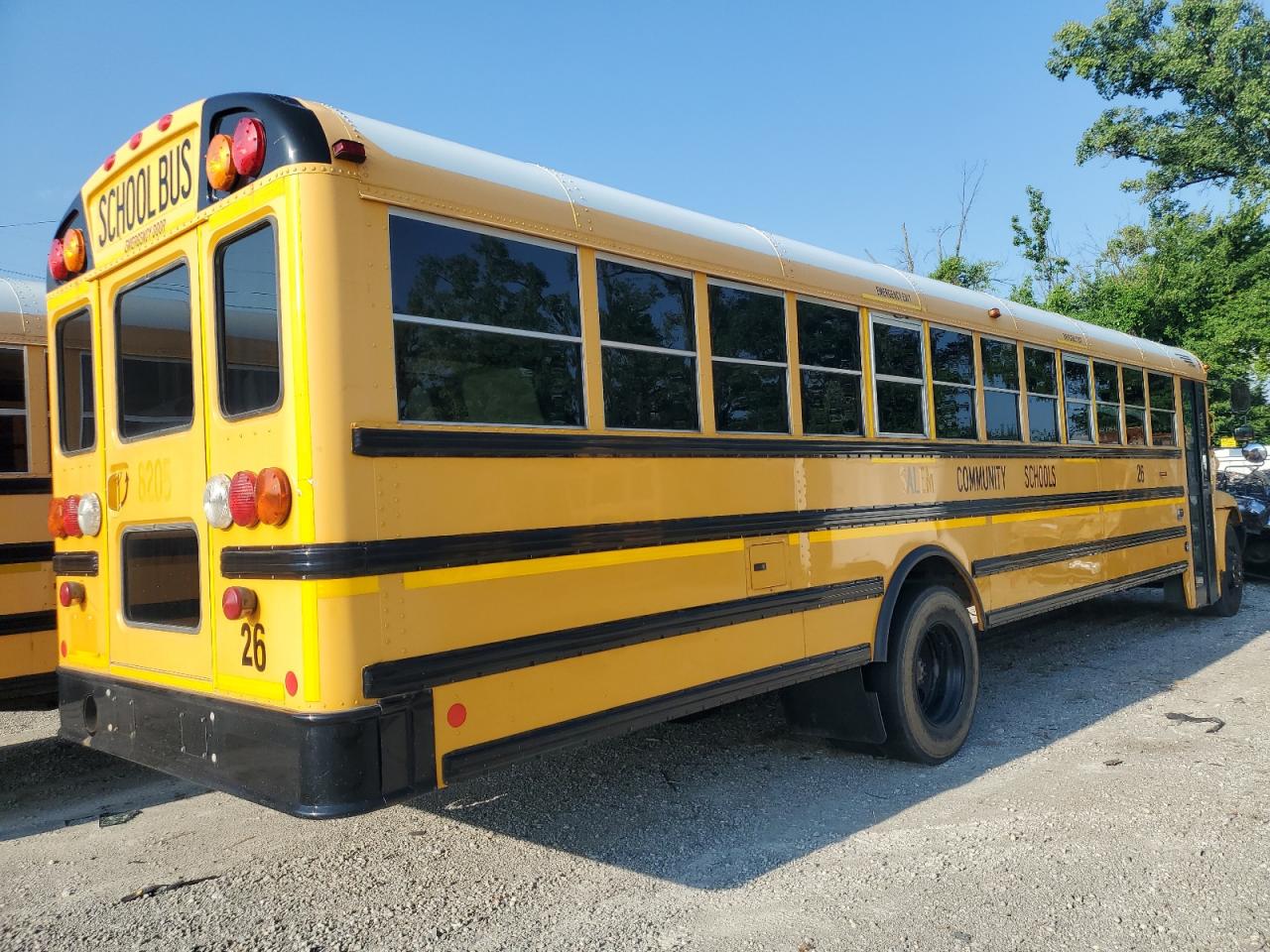 Lot #3225439915 2014 IC CORPORATION 3000 CE