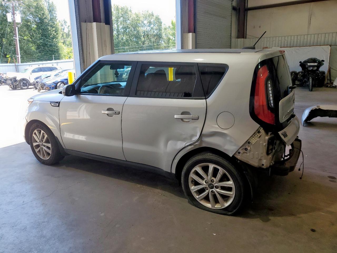 KIA SOUL +