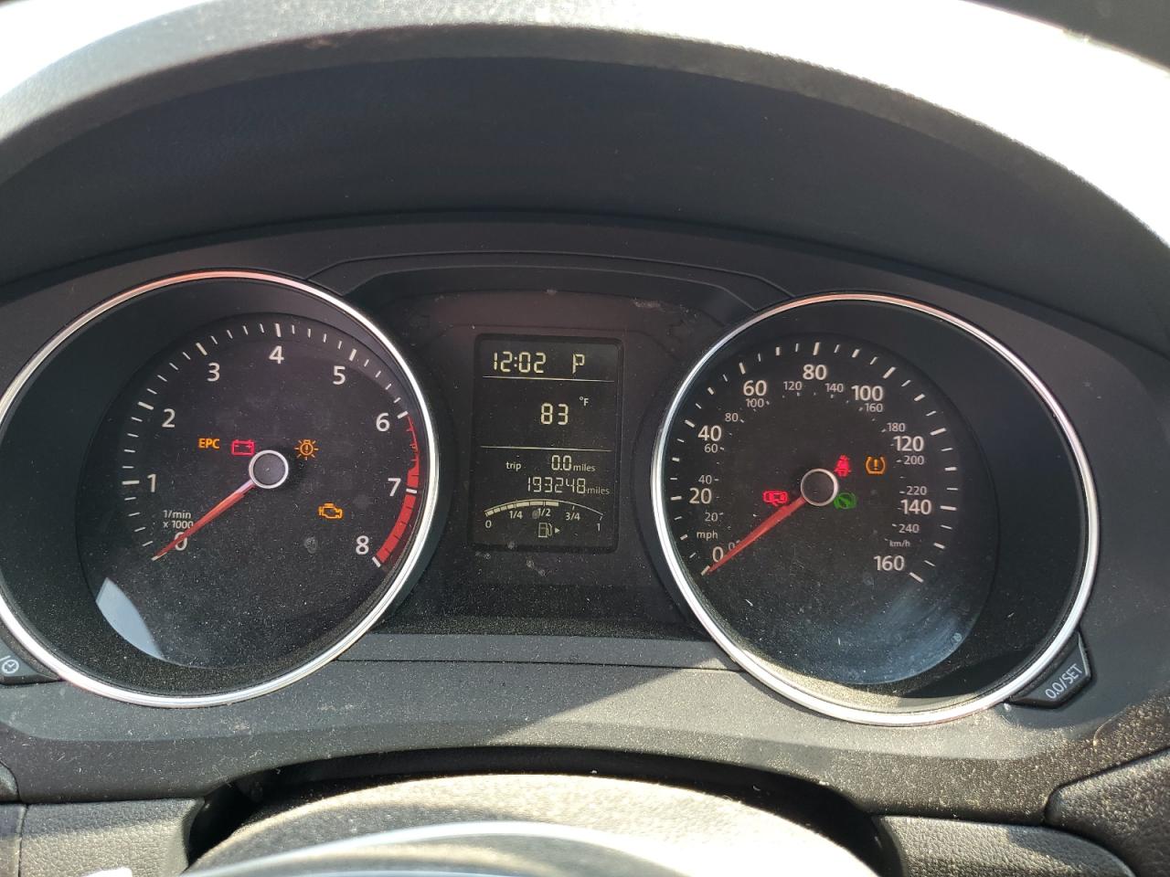 VOLKSWAGEN JETTA BASE