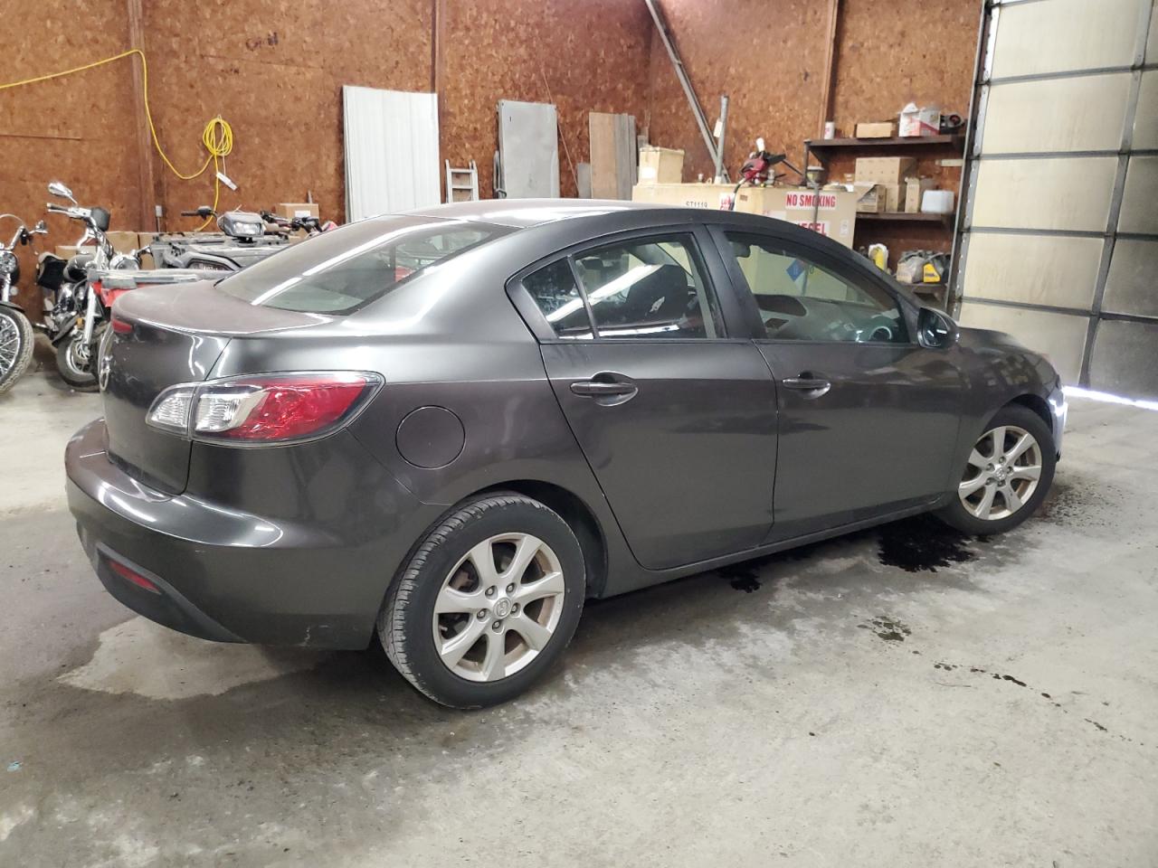 MAZDA 3 I