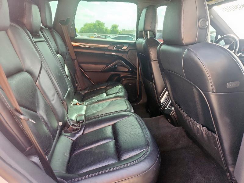 2017 PORSCHE CAYENNE WP1AA2A29HKA81091