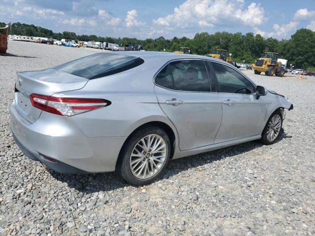 2018 TOYOTA CAMRY L 4T1B11HK4JU004172