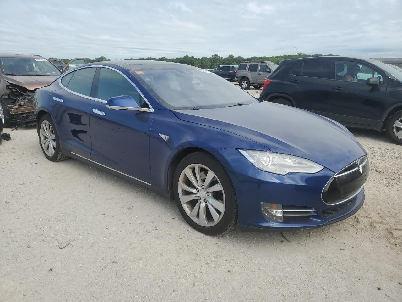 TESLA MODEL S
