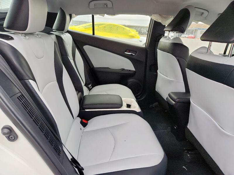2018 TOYOTA PRIUS PRIM JTDKARFP8J3100359