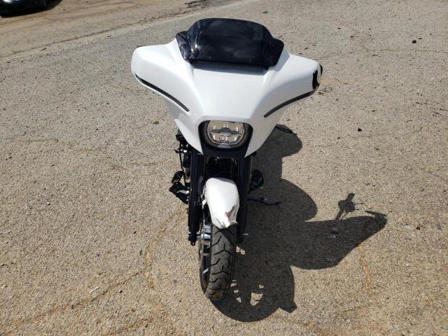 2024 HARLEY-DAVIDSON FLHX 1HD1KB71XRB633596
