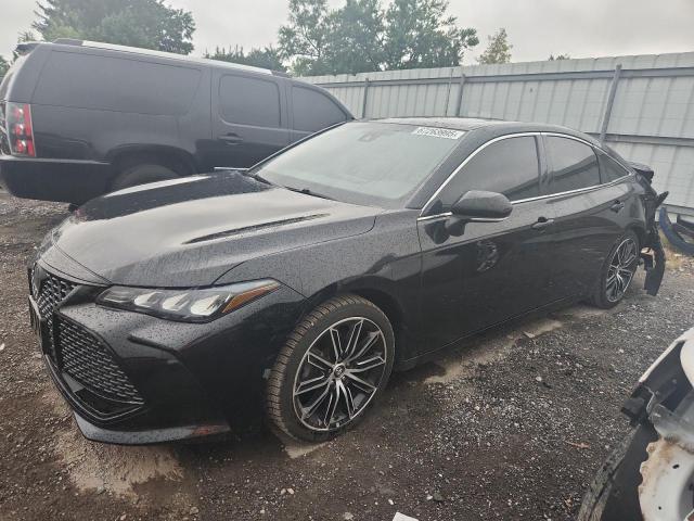 TOYOTA AVALON XLE