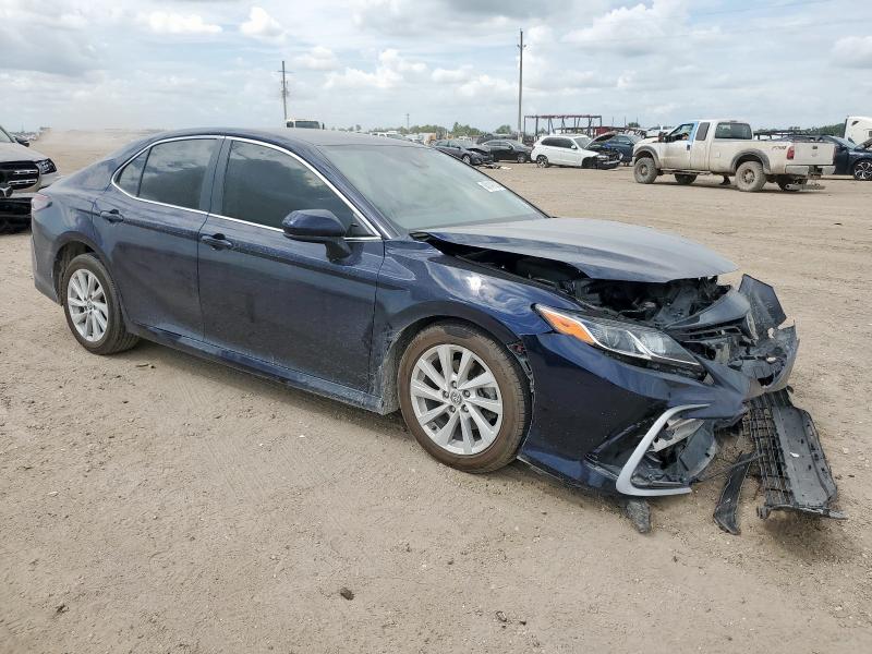2022 TOYOTA CAMRY LE - 4T1C11AK2NU689082