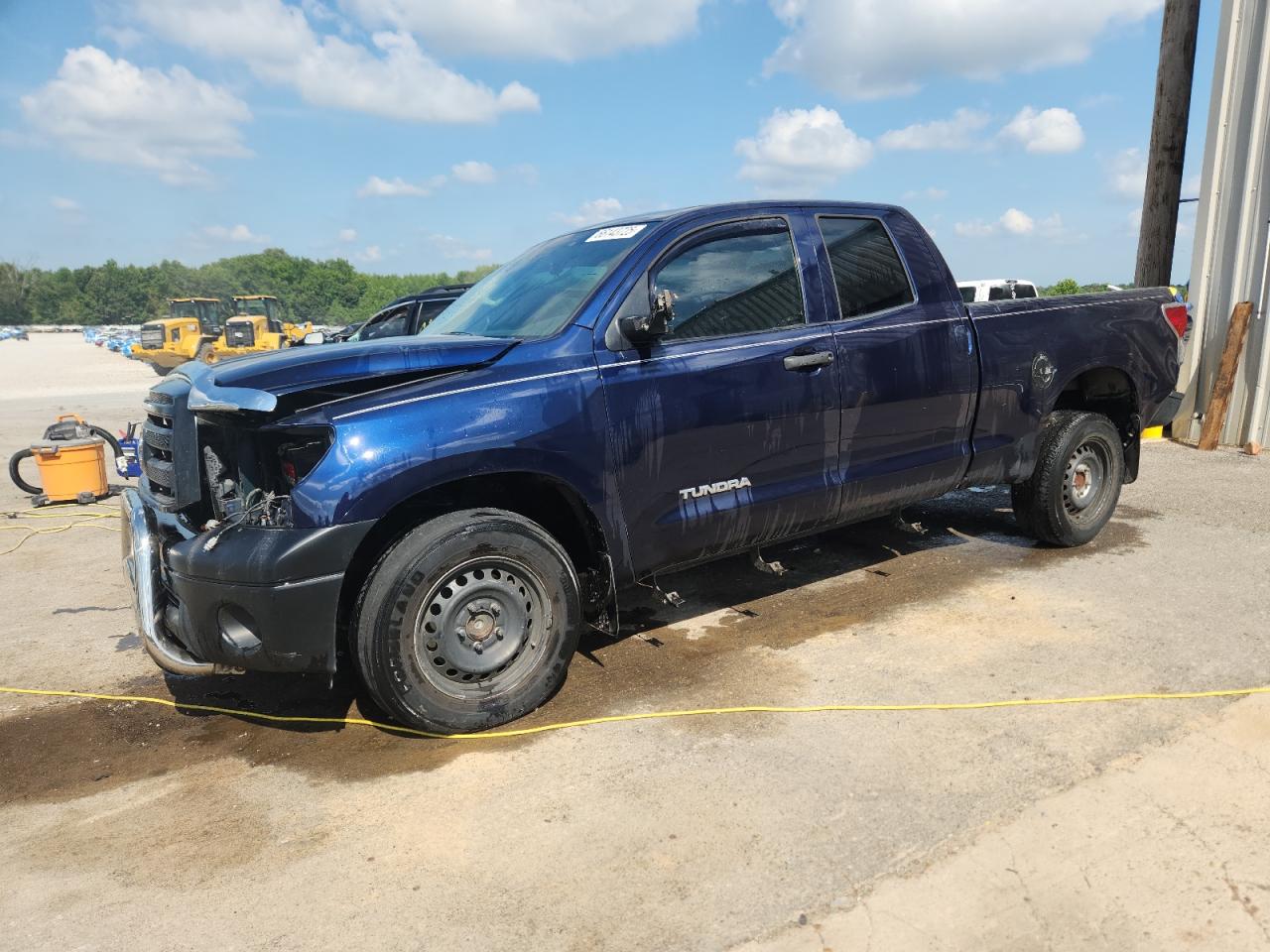 TOYOTA TUNDRA DOUBLE CAB SR5