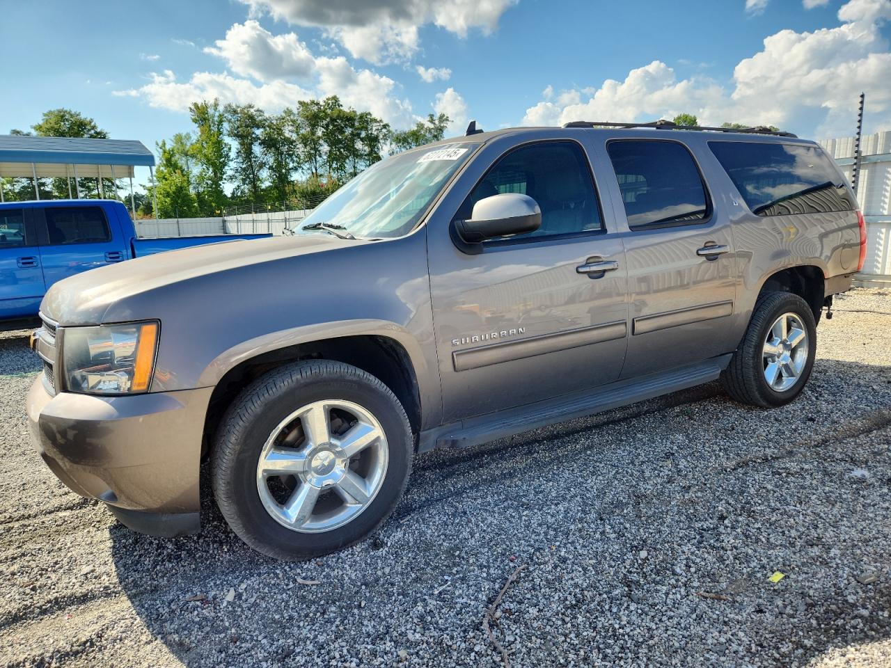 CHEVROLET SUBURBAN C1500 LT