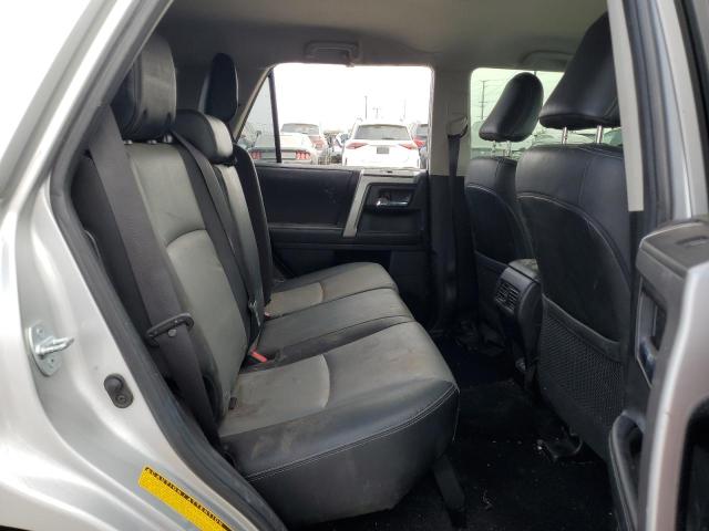 2021 TOYOTA 4RUNNER SR - JTENU5JR3M5862590