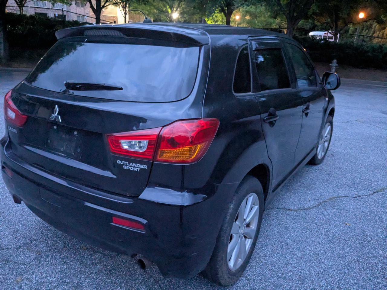 MITSUBISHI OUTLANDER ES