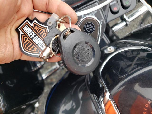 2013 HARLEY-DAVIDSON FLTRXSE CV 1HD1TC820DB950287