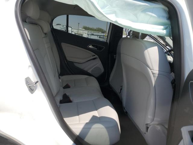 2019 MERCEDES-BENZ GLA 250 4M - WDCTG4GB3KJ583002