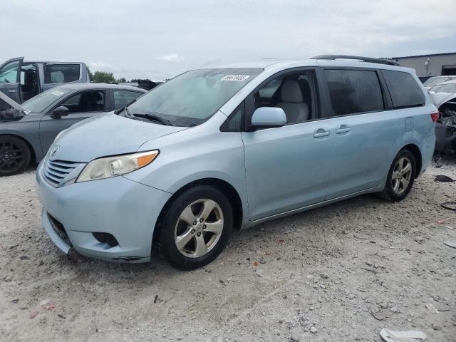 TOYOTA SIENNA LE