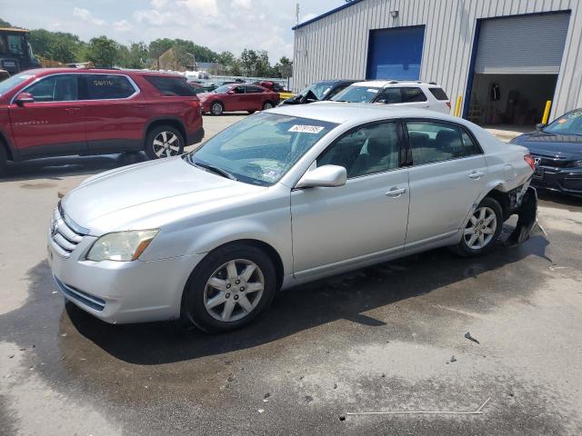 TOYOTA AVALON XL