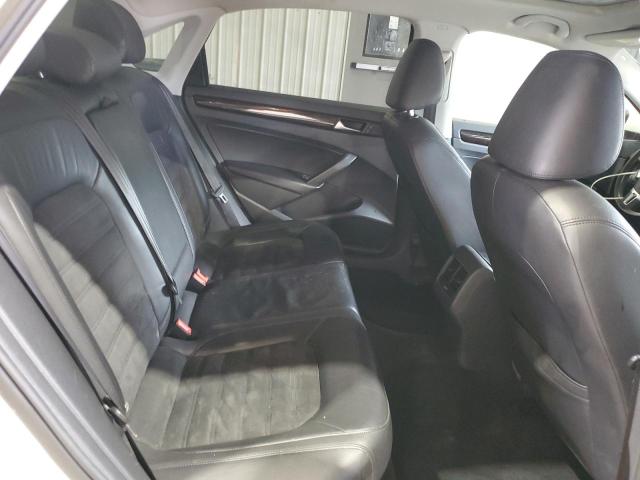 2015 VOLKSWAGEN PASSAT SEL - 1VWCM7A30FC069259