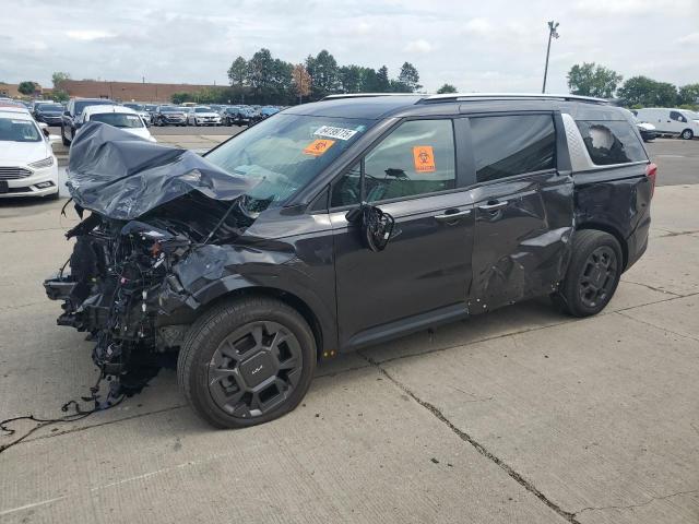 KIA CARNIVAL E