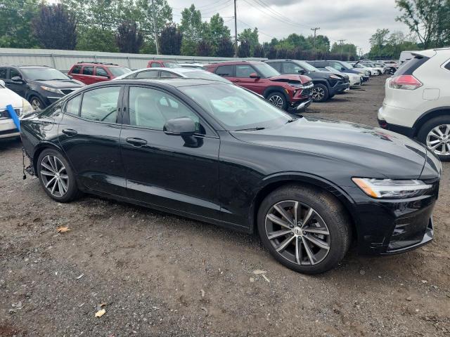 2022 VOLVO S60 B5 MOM - 7JRL12TZ8NG165844