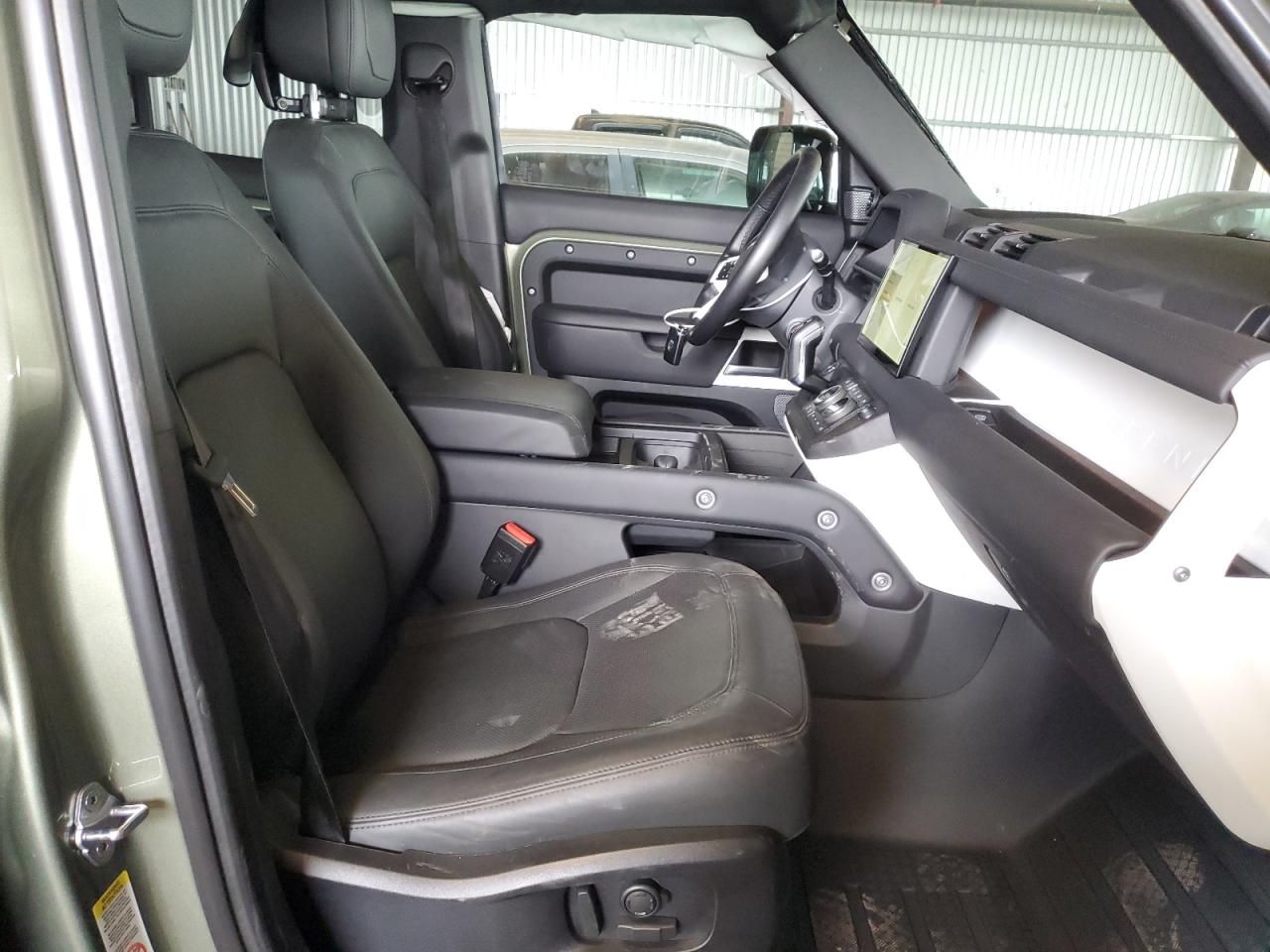 LAND ROVER DEFENDER 110 SE