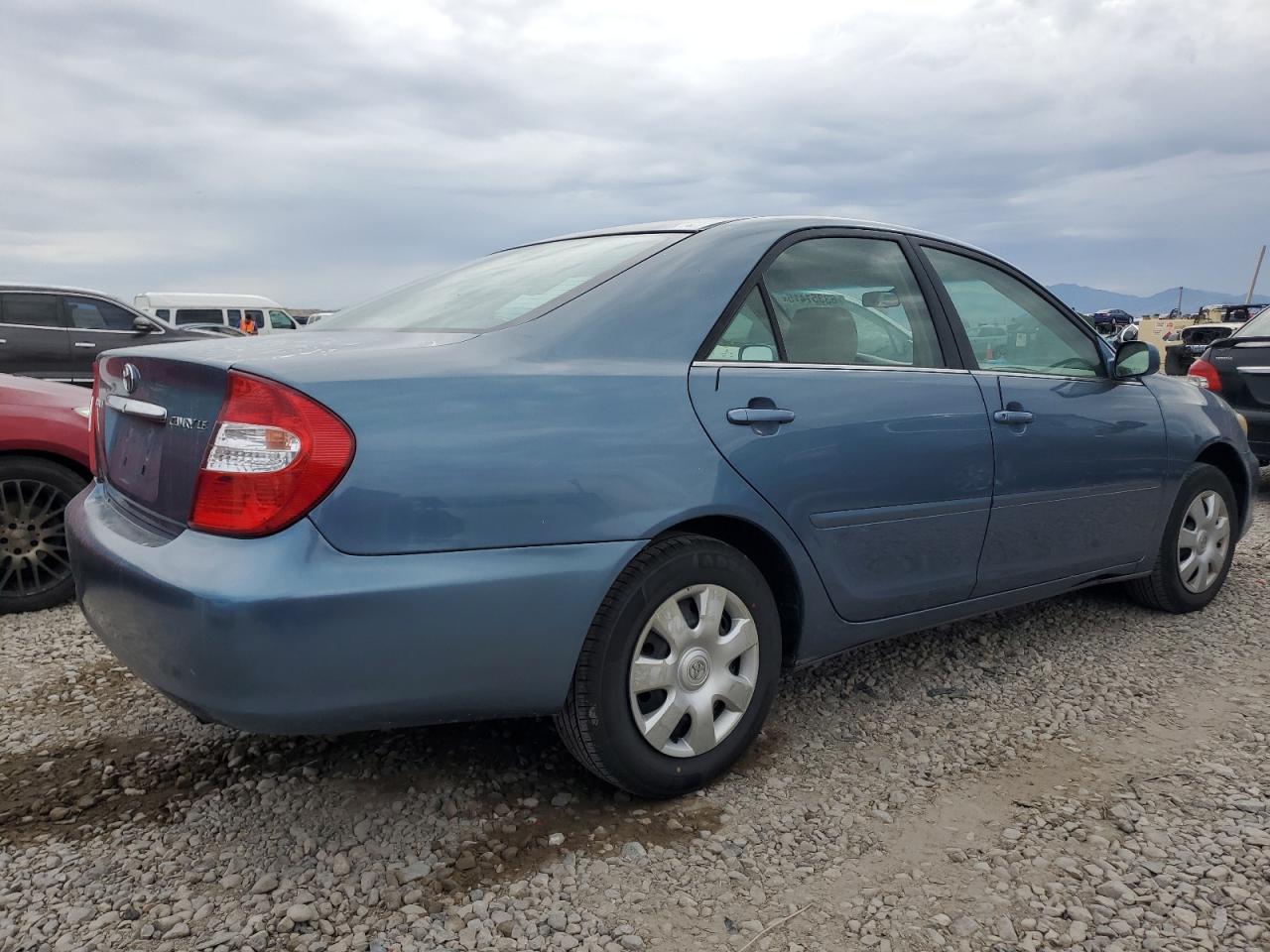 Toyota Camry le 2003
