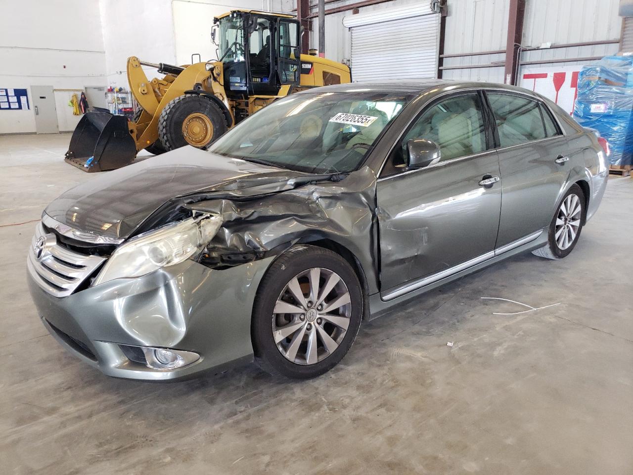  Salvage Toyota Avalon