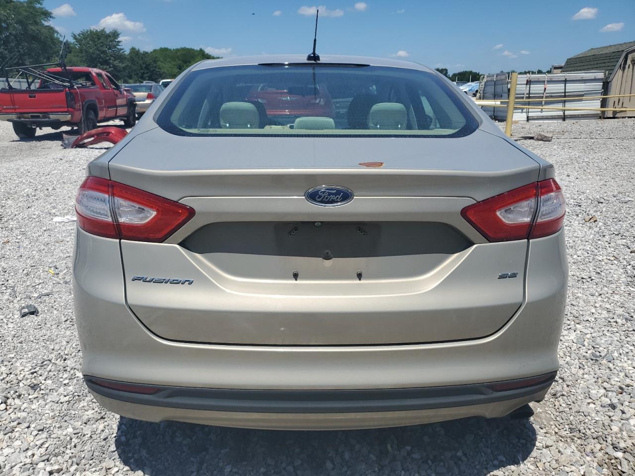FORD FUSION SE