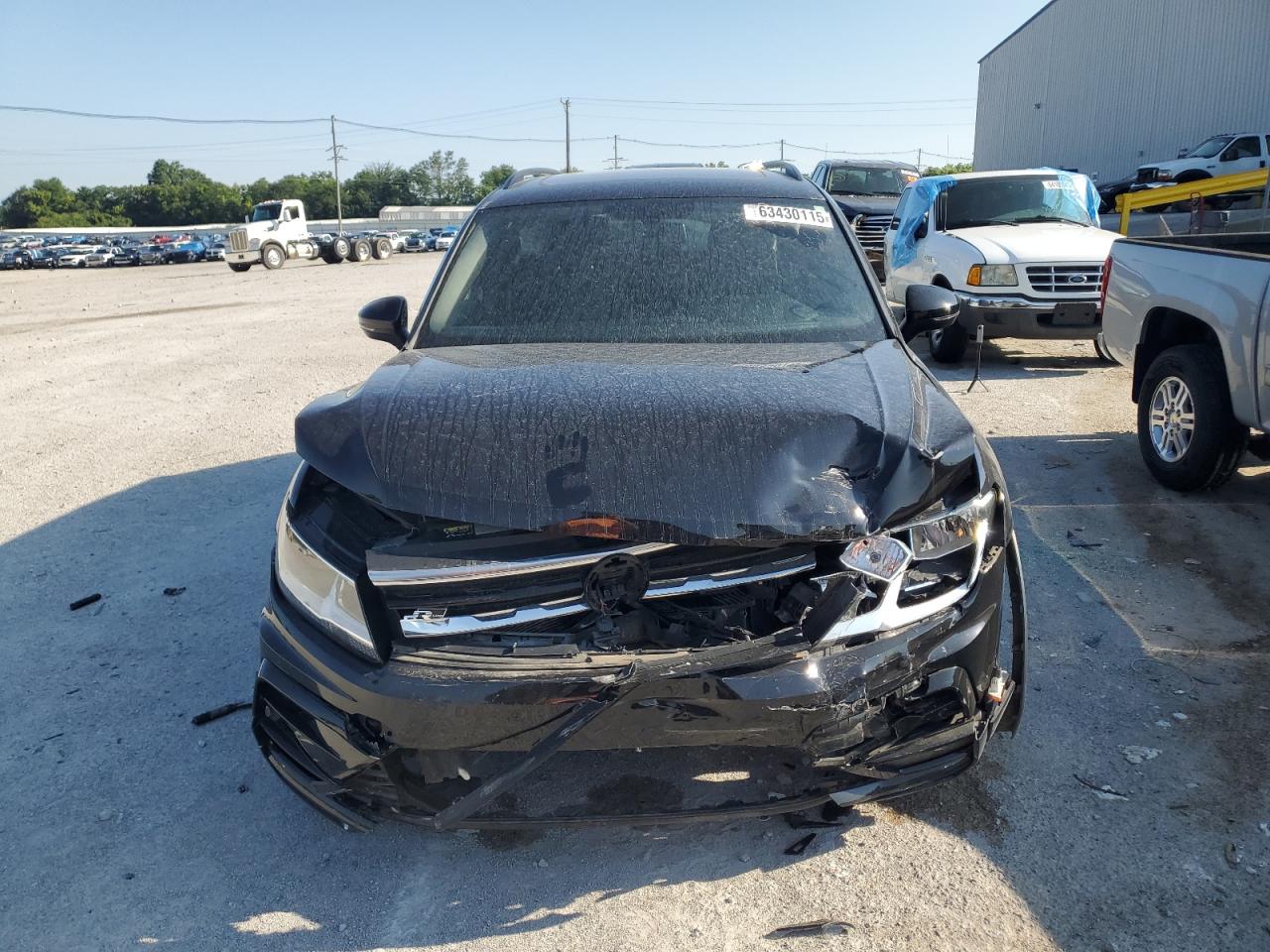 VOLKSWAGEN TIGUAN SE