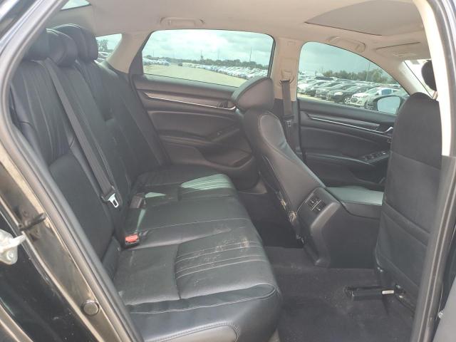 2018 HONDA ACCORD TOU 1HGCV1F95JA185377