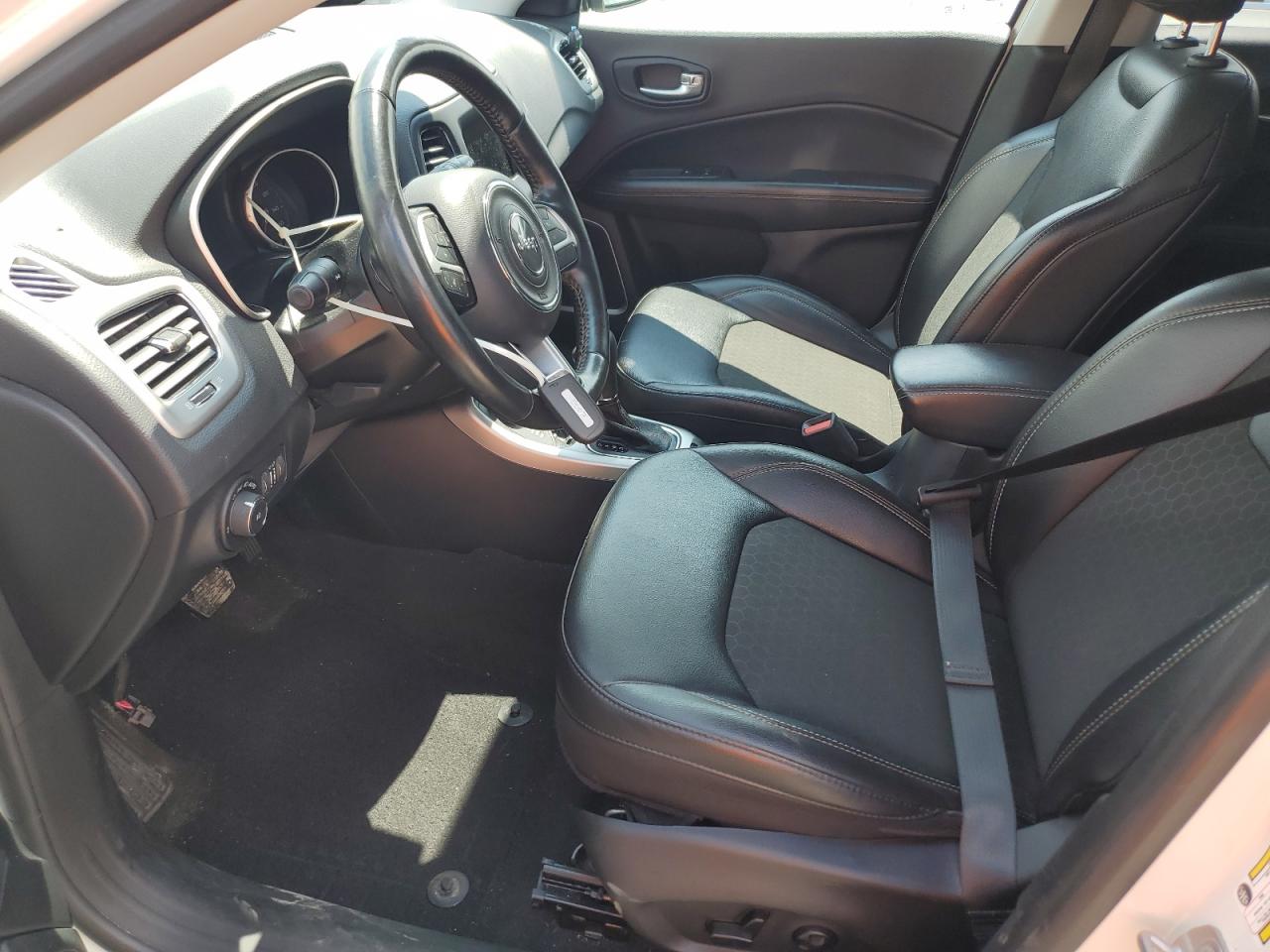 JEEP COMPASS LATITUDE