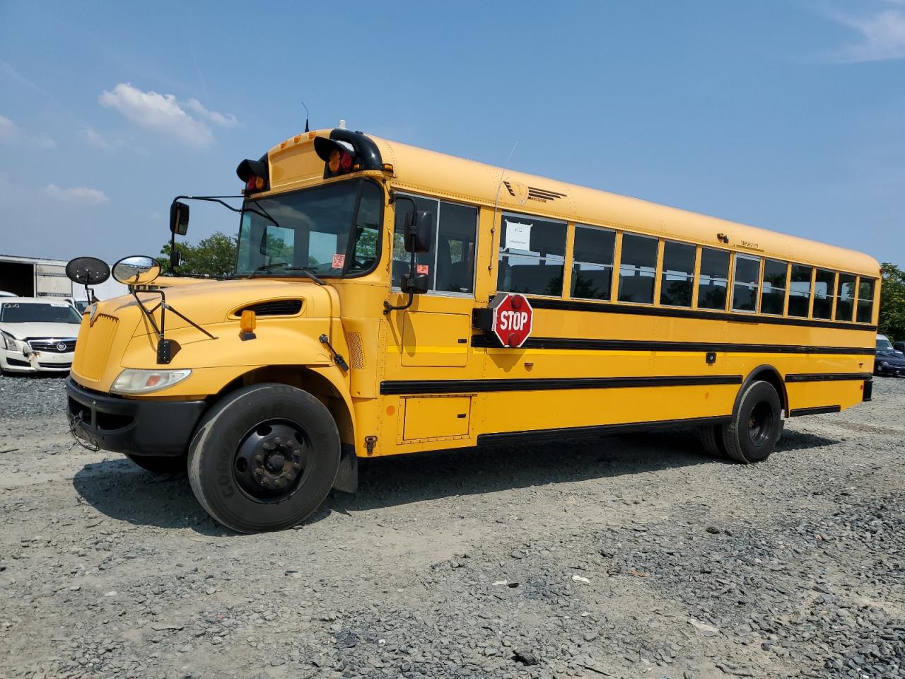 Lot #3213134459 2014 IC CORPORATION 3000 CE