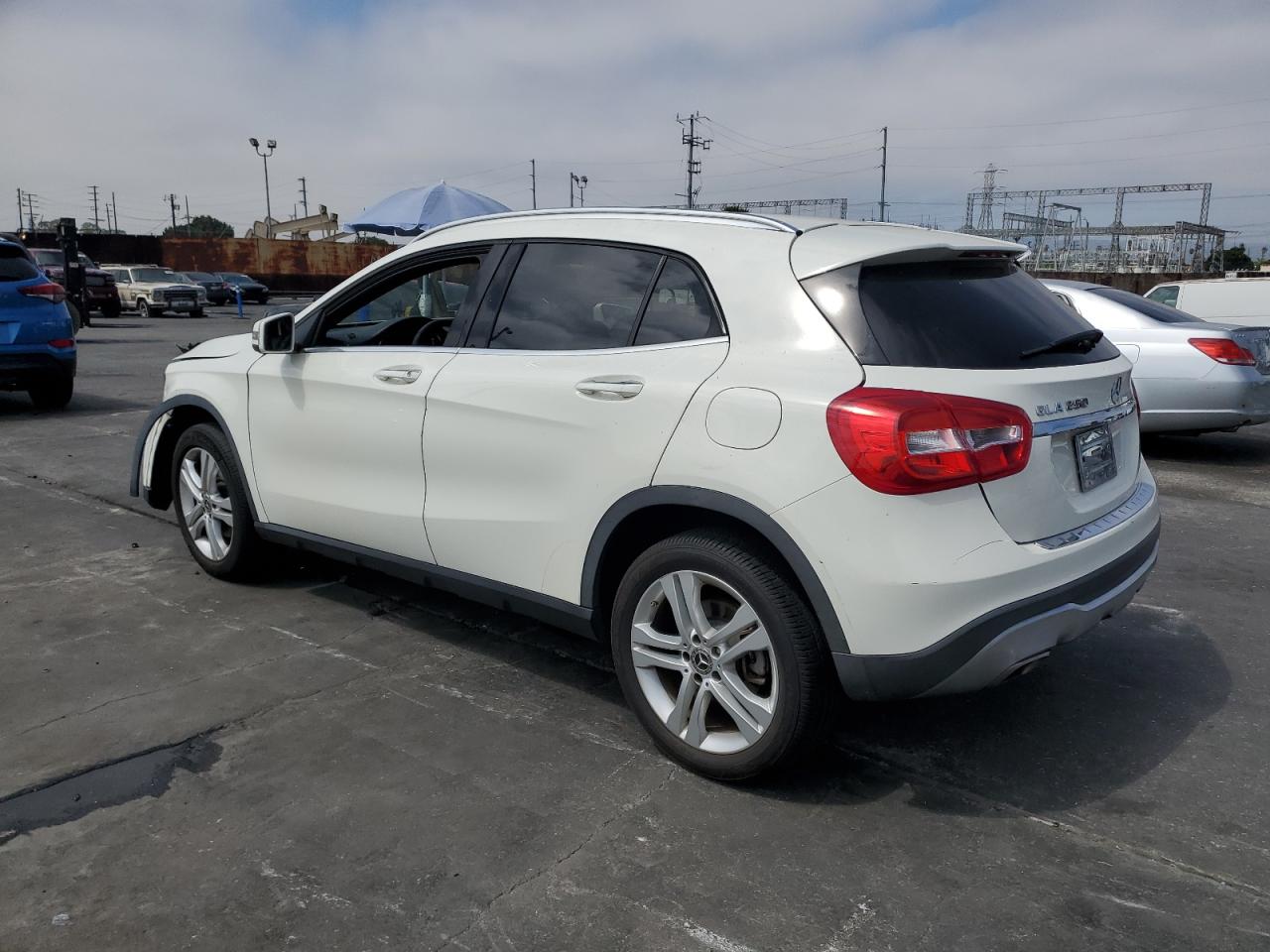 MERCEDES-BENZ GLA-CLASS 250