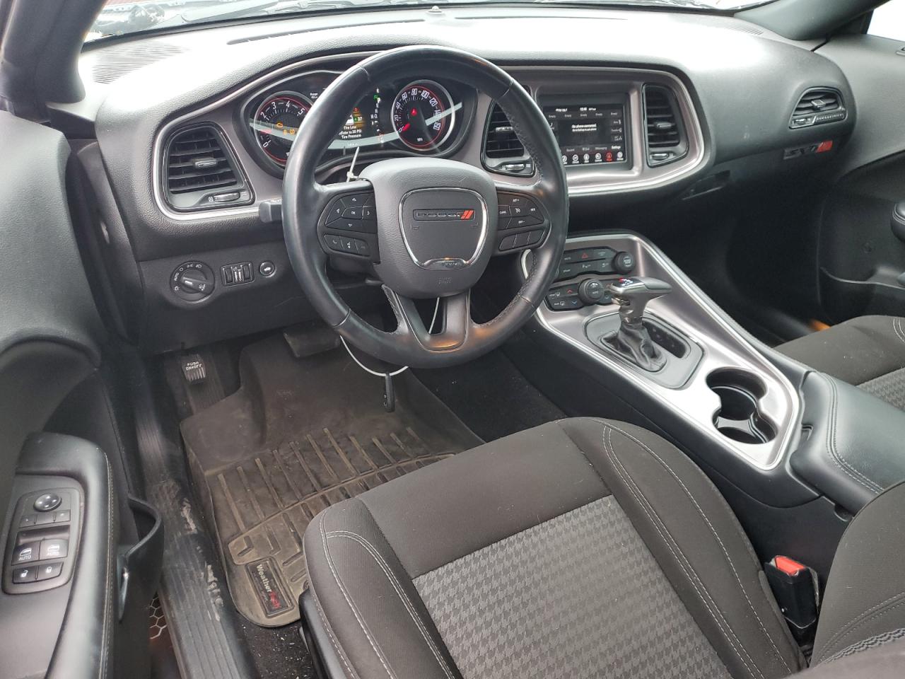 DODGE CHALLENGER SXT