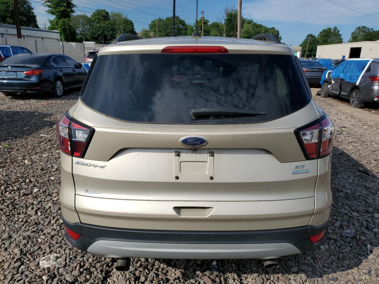 FORD ESCAPE SE
