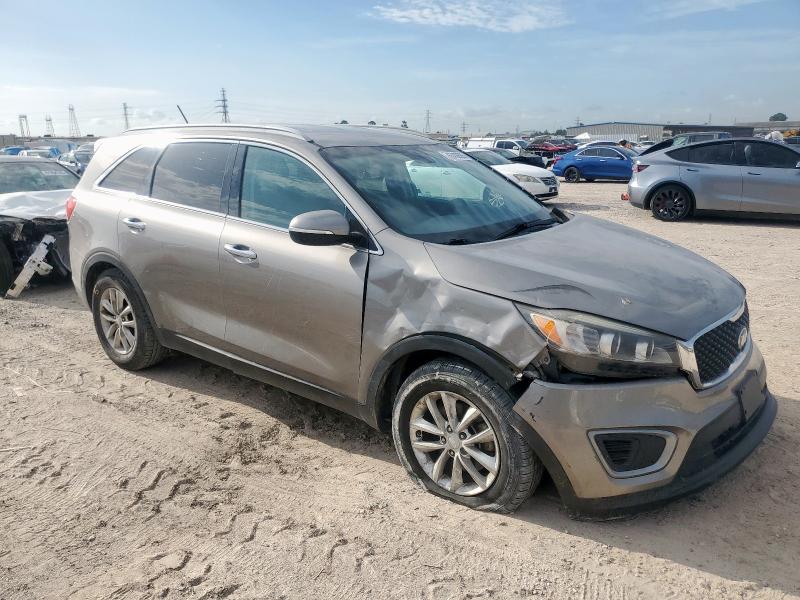 2017 KIA SORENTO LX 5XYPG4A53HG189096