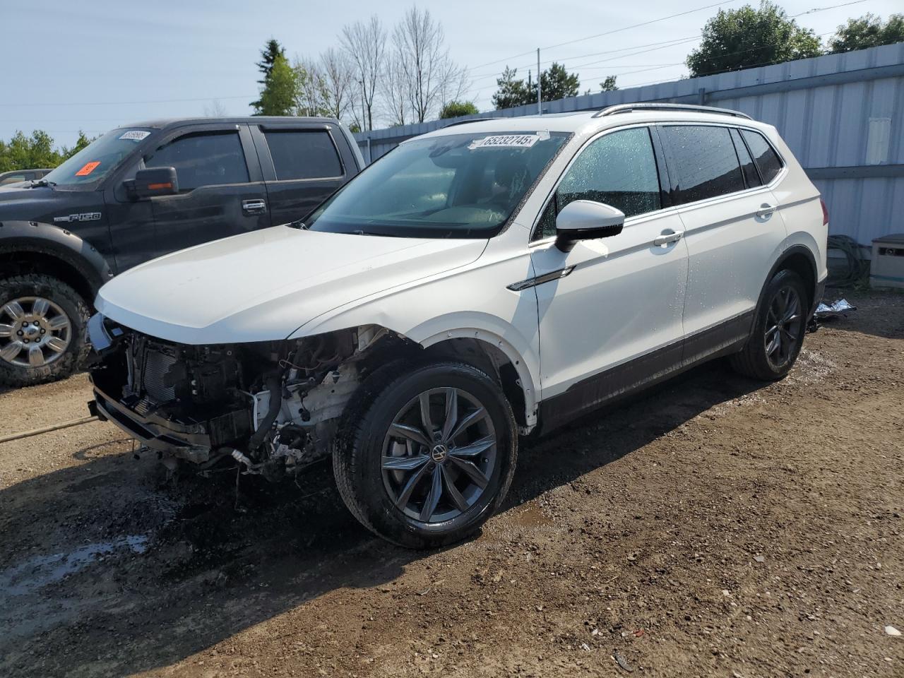 VOLKSWAGEN TIGUAN SE