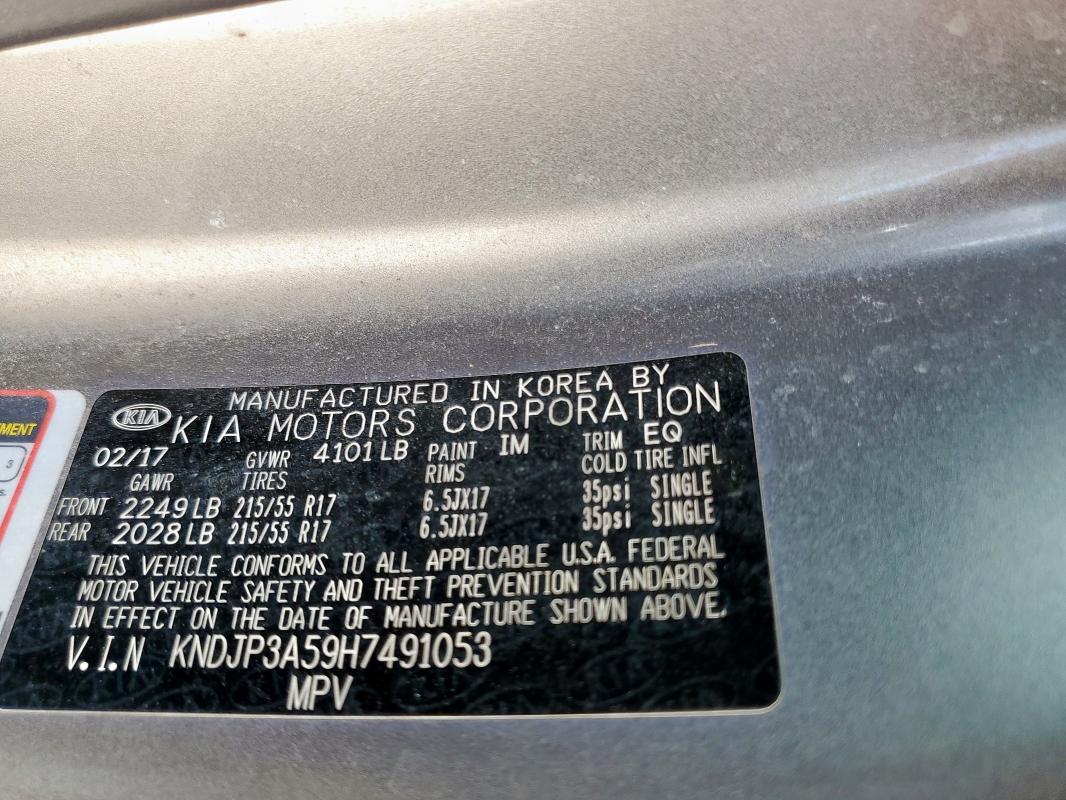 2017 KIA SOUL + - KNDJP3A59H7491053