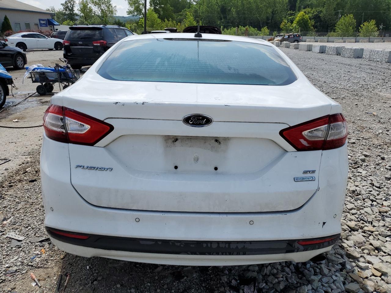 FORD FUSION SE