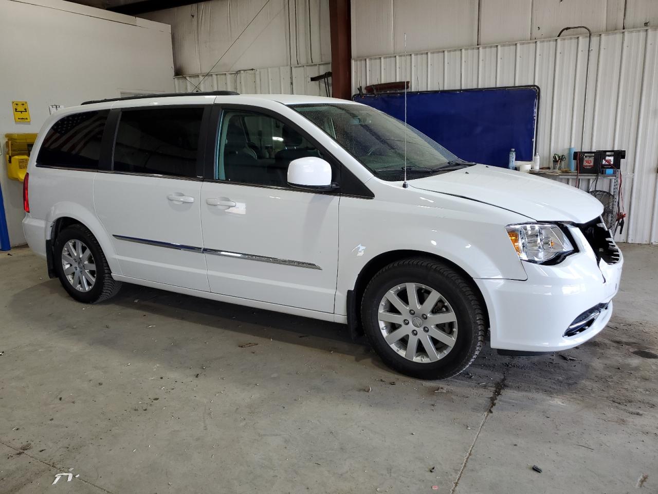CHRYSLER TOWN & COUNTRY TOURING