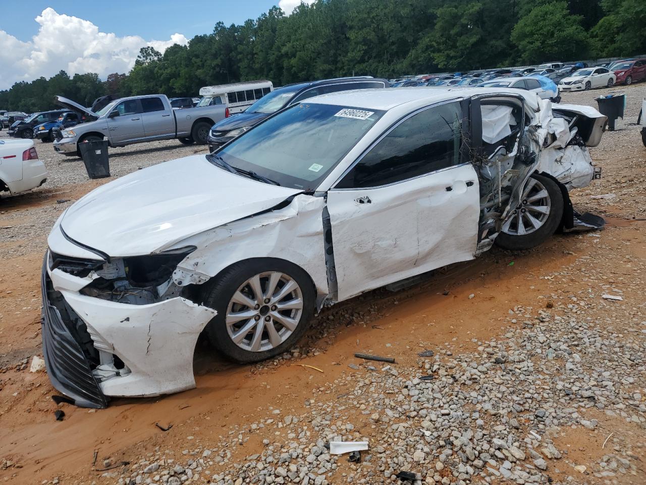 TOYOTA CAMRY LE