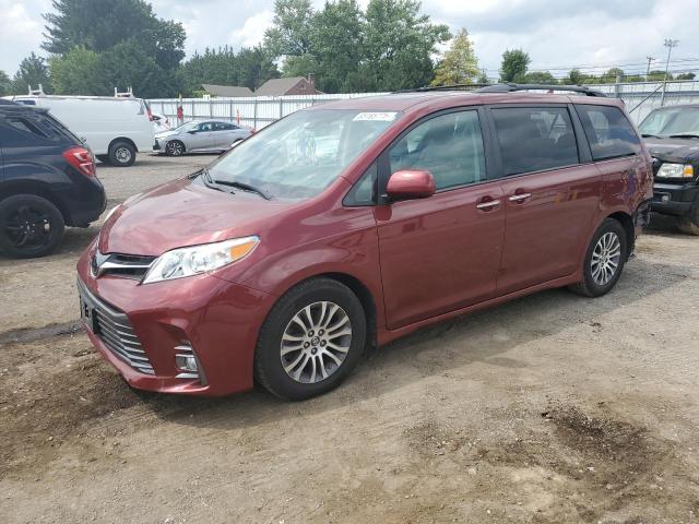 TOYOTA SIENNA XLE
