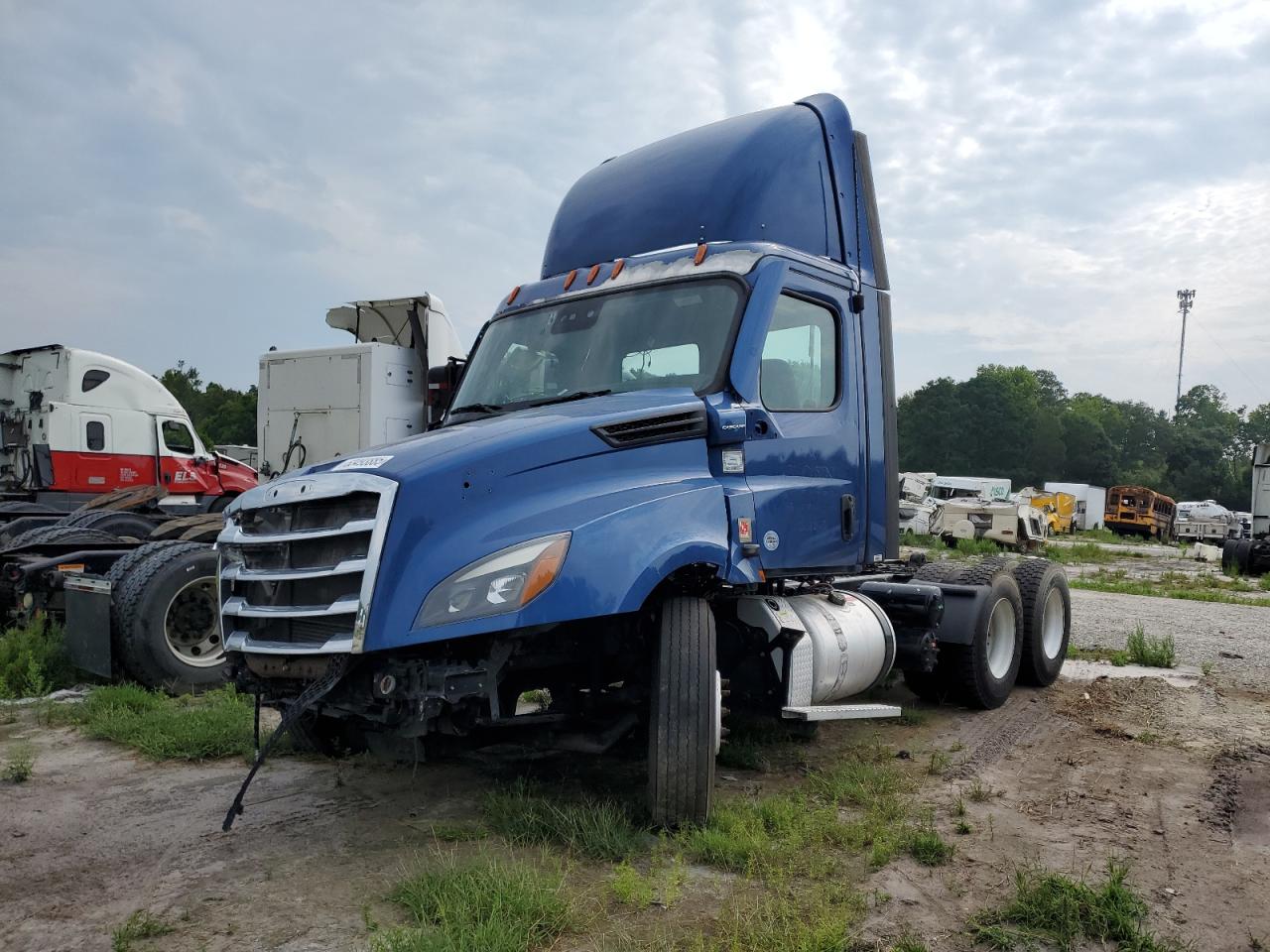 Lot #3281448983 2021 FREIGHTLINER CASCADIA 1