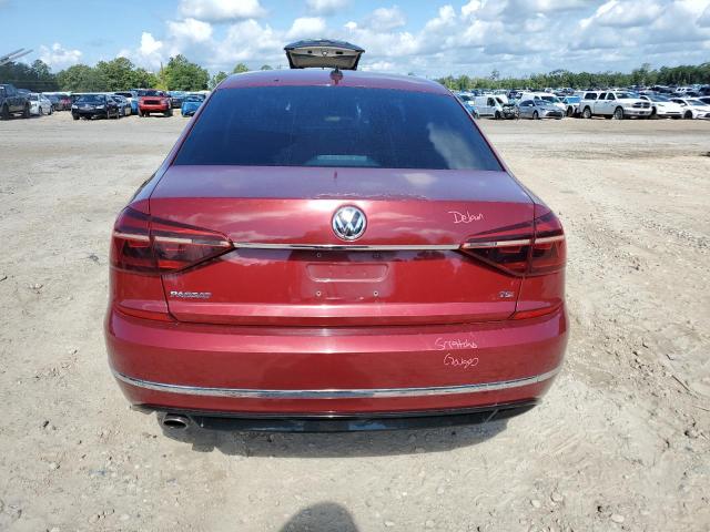 2017 VOLKSWAGEN PASSAT R-L 1VWDT7A38HC067074