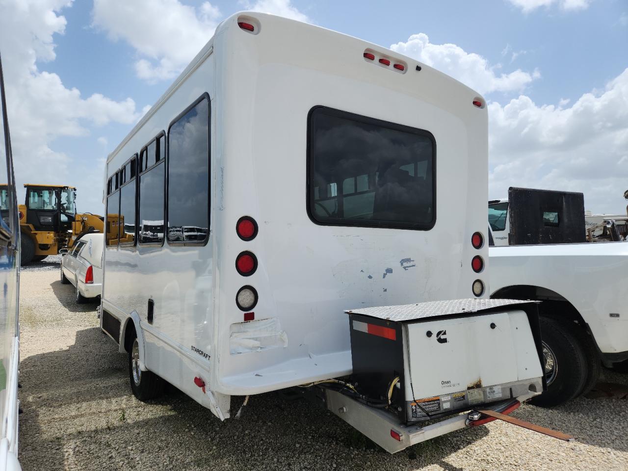 FORD ECONOLINE E350 SUPER DUTY CUTAWAY VAN