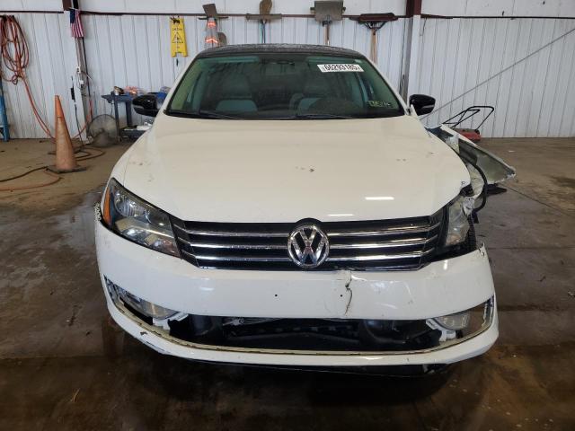 2015 VOLKSWAGEN PASSAT SE 1VWBS7A32FC018508