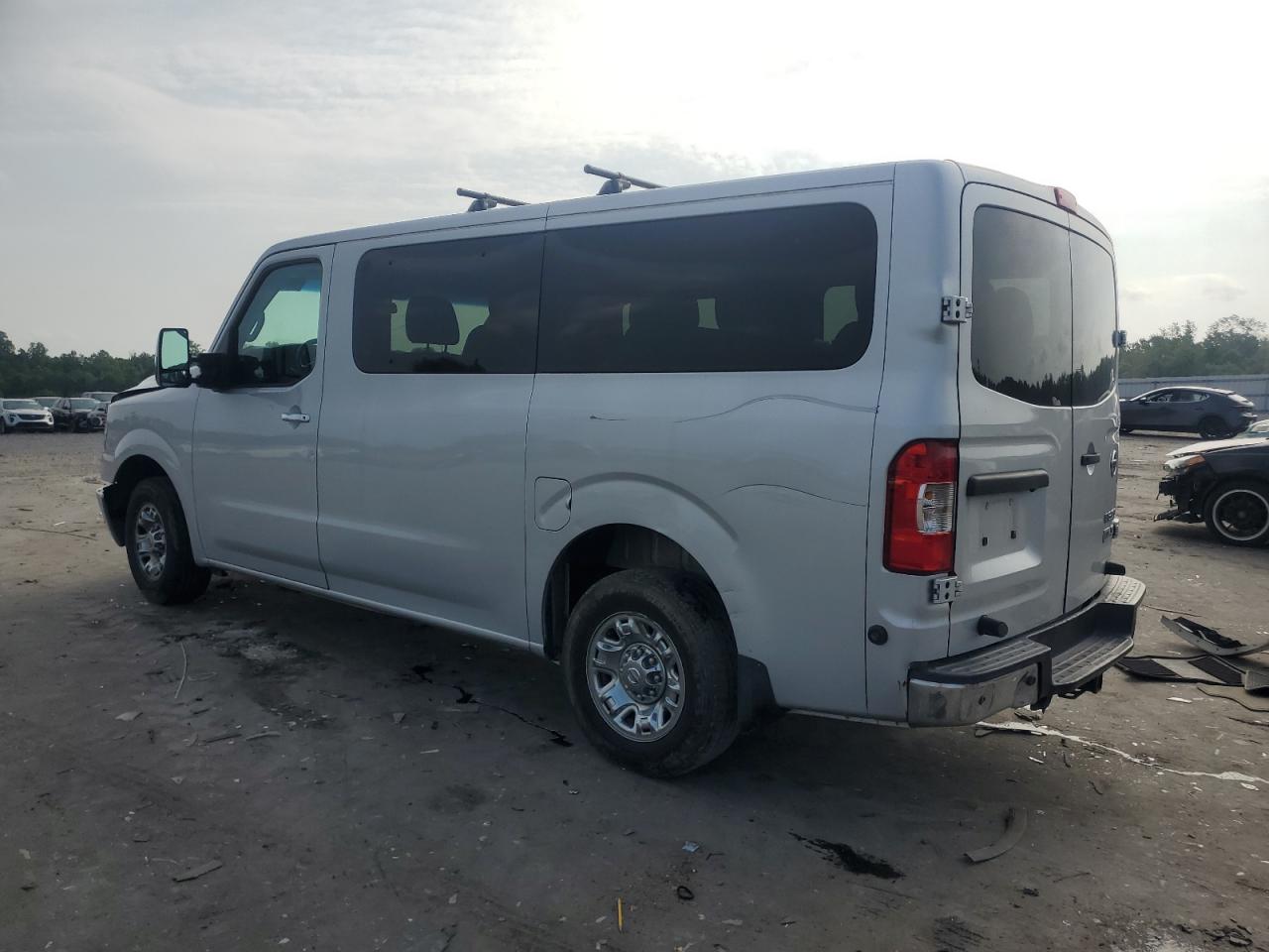 NISSAN NV3500 3500 S