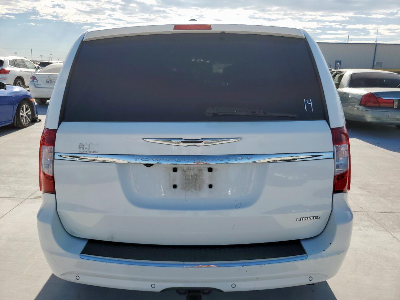 CHRYSLER TOWN & COUNTRY LIMITED