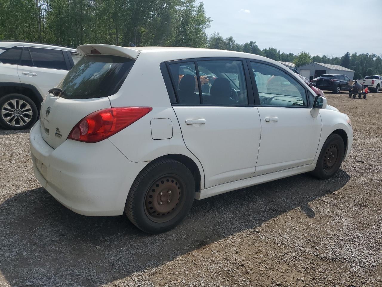 NISSAN VERSA S