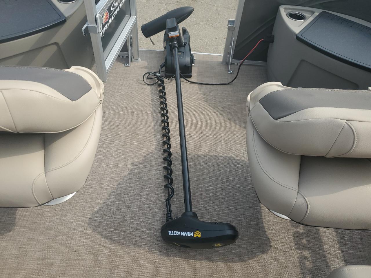 Lot #3277009241 2024 SUN TRACKER BOAT