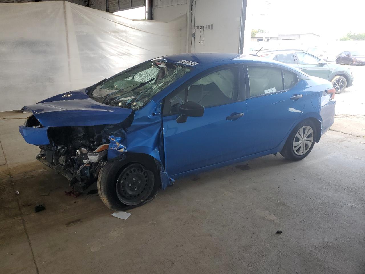 NISSAN VERSA S