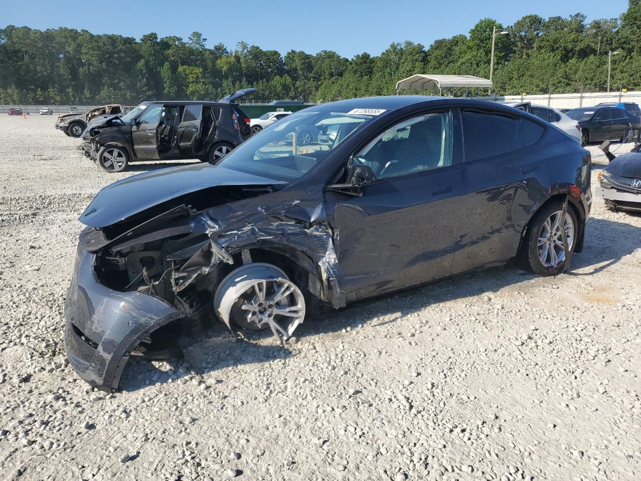 TESLA MODEL Y